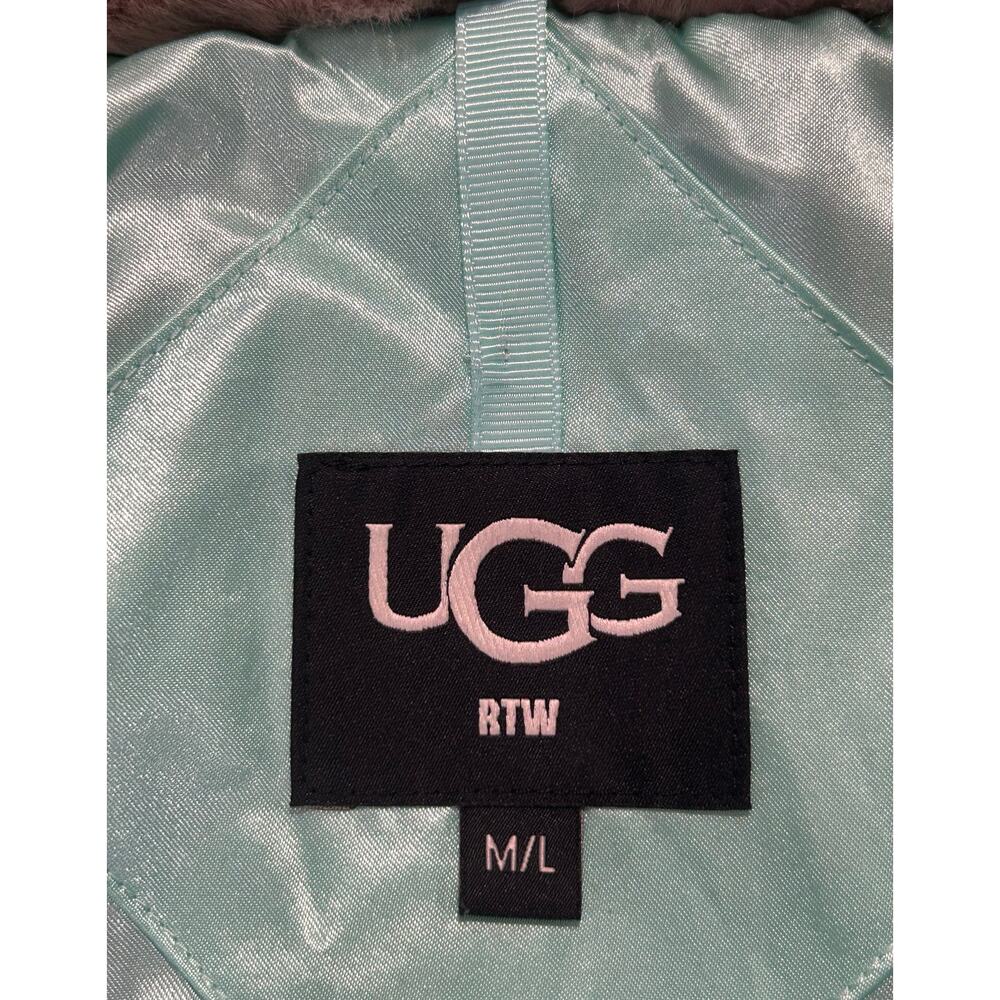 UGG Koko Oversized Faux Fur Coat. Size Medium. So Soft and Warm. - Picture 13 of 15